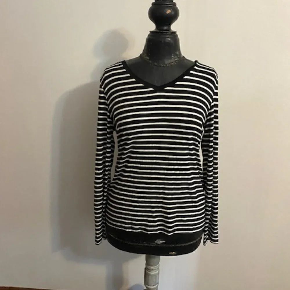 Cupio Black/White stripe V-Neck Bowtie Back sweater, size L